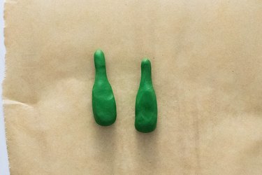 Green clay for DIY champagne bottle for earrings