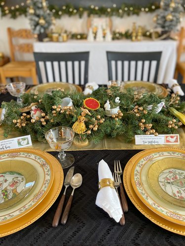 "The Twelve Days of Christmas" Centerpiece