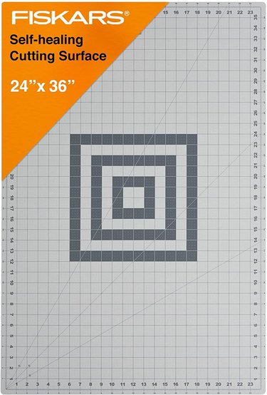 Creative Grids Self-Healing Rotating Rotary Cutting Mat 14 x 14