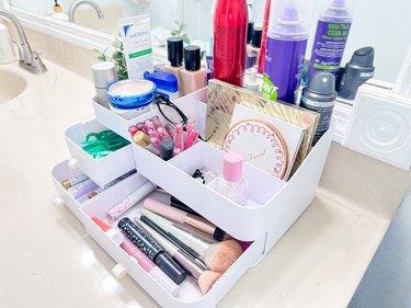 makeup organizer for makeup and toiletries