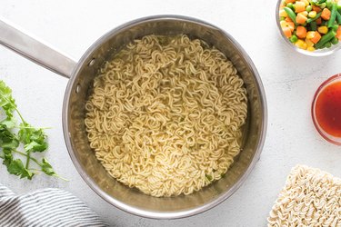 Instant ramen noodles in pot