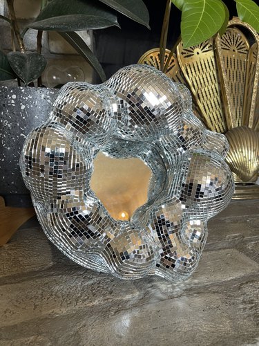 How to Make a Disco Ball Balloon Mirror