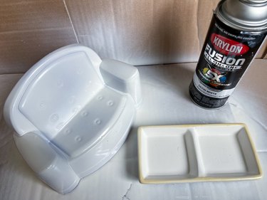 spray paint plastic furniture and ceramic dish