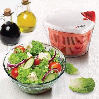 Joined Large Pump Salad Spinner with Drain, Bowl, and Colander - Quick and  Easy Multi-Use Lettuce Spinner, Vegetable Dryer, Fruit Washer, Pasta and