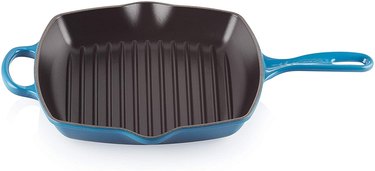 A Le Creuset Signature 10.25-Inch Enameled Cast-Iron Square Skillet Grill