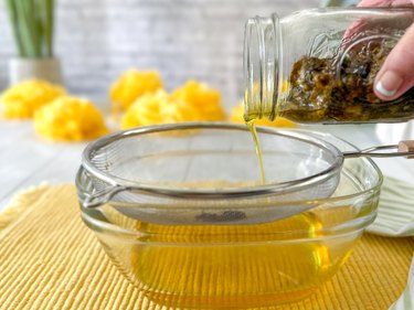 strain infused dandelion oil
