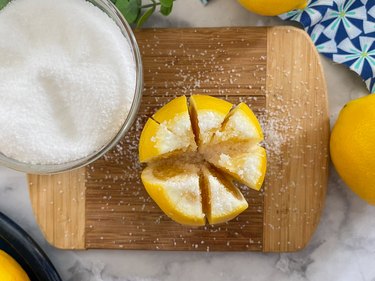 cover lemon wedges with coarse kosher salt