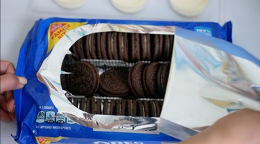 Oreos in package