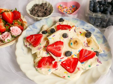 yogurt bark with sprinkles, strawberry, and blueberries