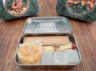 Fire-starting kit in camping tin