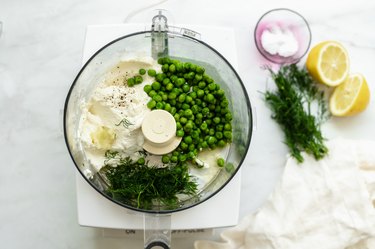 pea and ricotta dip ingredients in a food processor