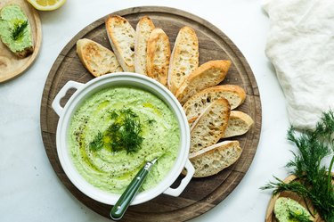 spring pea and ricotta dip served with crostinis