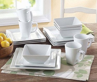 Porcelain Savion Square 16-Piece Dinnerware Set