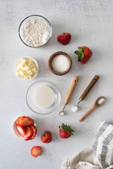 Ingredients for single-serving strawberry shortcake