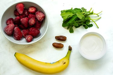 ingredients for strawberry banana mint smoothie