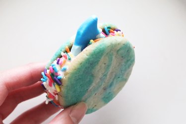 Under-the-sea ice cream sandwich