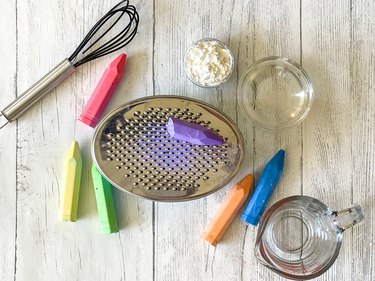 add cornstarch and water to grated chalk