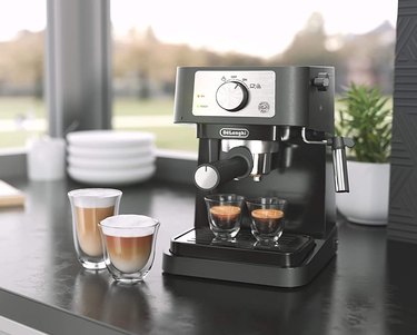 De'Longhi Stilosa Manual Espresso Machine and Cappuccino Maker