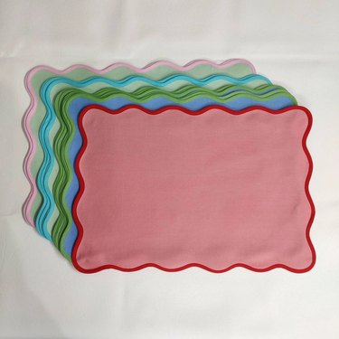 Scalloped placemats in various colors