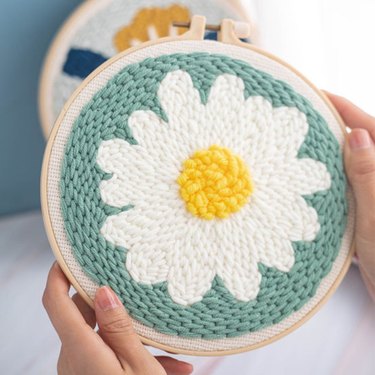 10 Crocheting Kits Perfect for Beginners