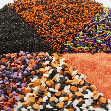 Halloween 6-Cell Sprinkles Mix from Walmart. There are rod-shaped sprinkles, round sprinkles, confetti, and sanding sugar.