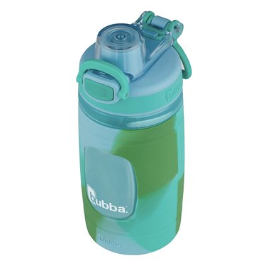 bubba. waterbottle without a bult-in straw and with a locking cap to protect the drinking spout.