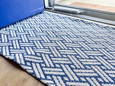 indoor throw rug