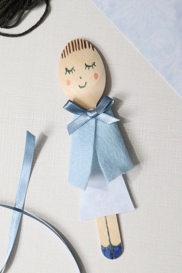 Spoon doll inspired by Eloise from "Bridgerton"