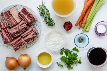 ingredients for short ribs in red wine.