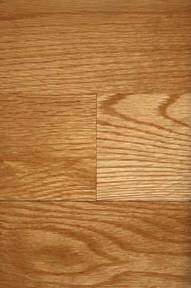 How to Remove Scratches from Laminate Flooring