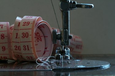 How to Thread a Singer Sewing Machine