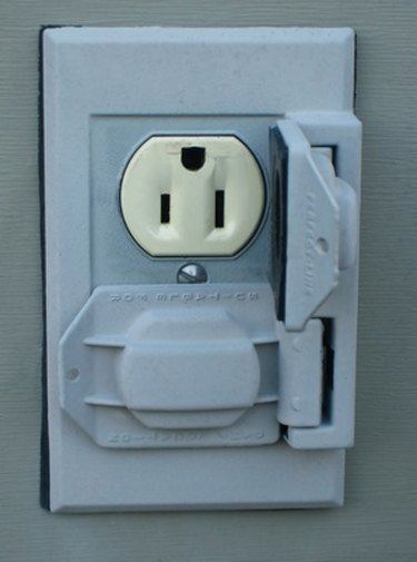 How to Replace / Install an Outdoor Weatherproof GFCI Electrical Outlet  (full steps) 