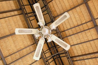 How To Clean a Ceiling Fan 