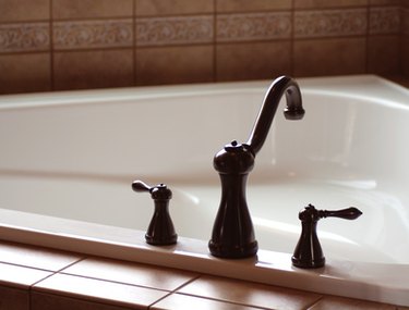 the manner to repair bathtub faucet