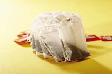 White to Ivory: Dyeing with Tea • Cloth Habit