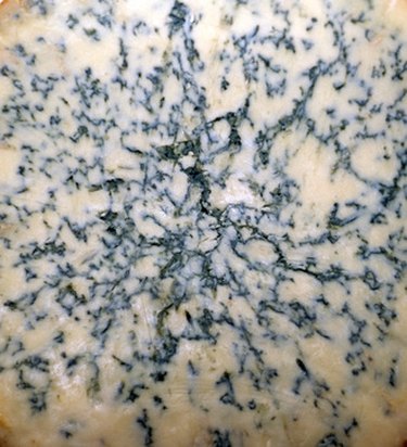 Can You Freeze Blue Cheese? Here's How!