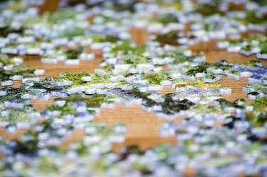 Make jigsaw puzzles video online