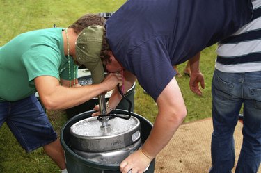 Beer keg stand