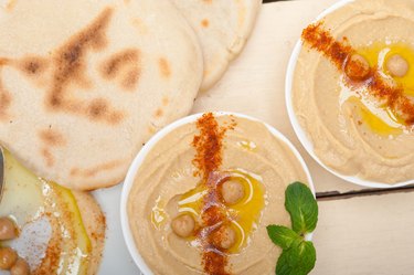 Hummus with pita bread