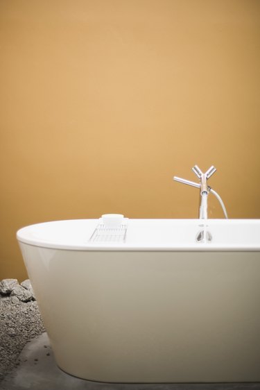 Has Your Bathtub Ever Been Clogged Up? - My Professional Plumber