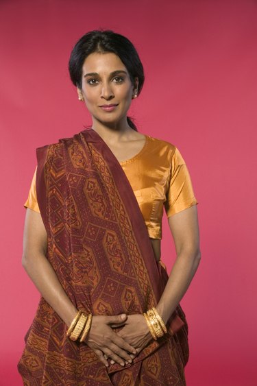 How to Wear a Kanjivaram Saree Perfectly: A Step-by-Step Guide