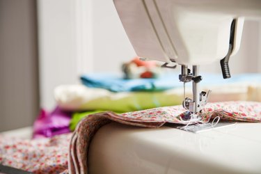 Handy Stitch, Other, New Handy Stitch The Handheld Sewing Machine