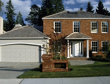 House with garage