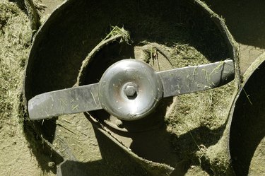 Lawnmower blade