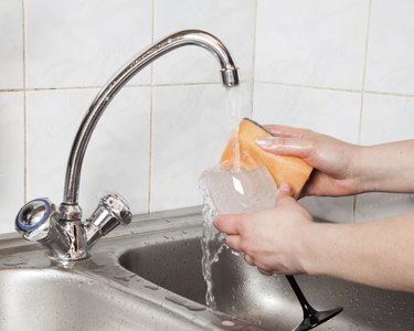 Washing of a wine glass