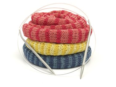 How to knit flat with circular needles (instead of straight needles) -  Craft Fix