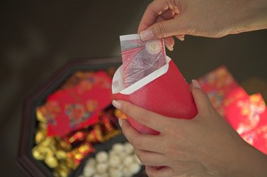 Putting Money into Red Packets