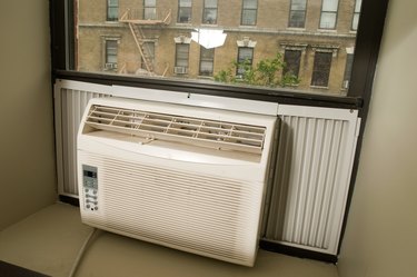 Air conditioner in window