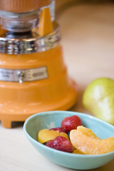 A Blender to Effortlessly Make Smoothies, Soups, Purees and More