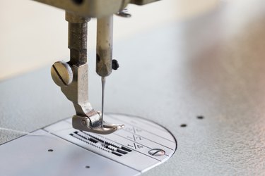 Sewing machine needle